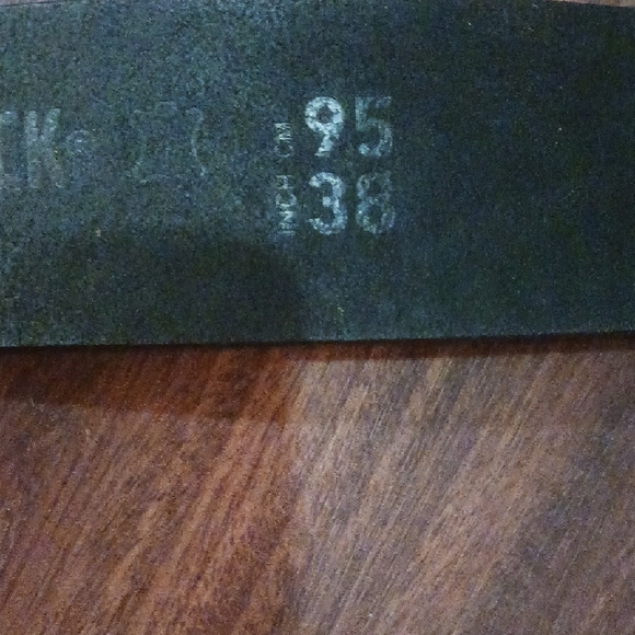 Birkenstock Textured Black Leather Belt - Picture 7 of 11